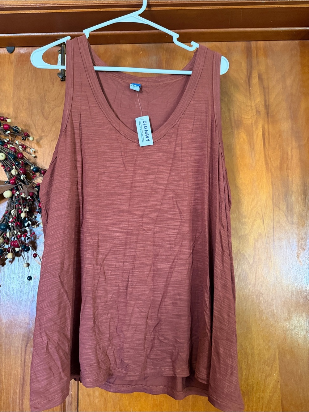 Old Navy Women's Rusty Brown Scoop Neck Tank